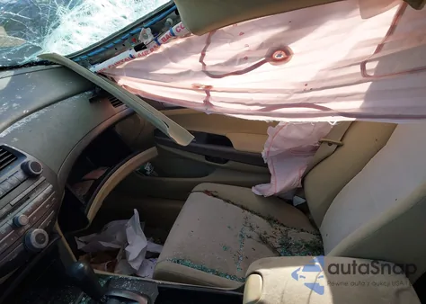 2010 Honda Accord 2.4 Lx z USA, uszkodzony, nr VIN 1HGCP2F34AA152527